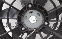 Вентилятор радиатора охлаждения ДВС для Skoda Rapid 2018 года на фотографиях