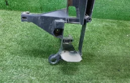 Усилитель переднего бампера для Mercedes-Benz CLA class 2018 года на фотографиях