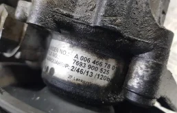 Насос ГУР для Mercedes-Benz Sprinter на фотографиях