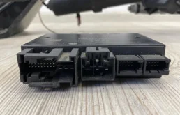 Фаркоп для Volkswagen Touareg 2024 года на фотографиях