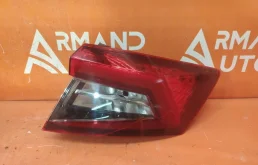 Фонарь внешний правый для Skoda Karoq NU7 2017+