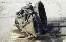 АКПП для Nissan X-Trail 2008 года на фотографиях