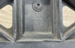 Кронштейн заднего бампера левый для Audi Q7 на фотографиях