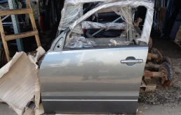 Дверь передняя левая для Suzuki Grand Vitara на фотографиях