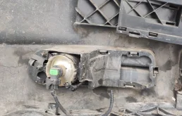 Противотуманка (ПТФ) передняя левая для Volvo C30 на фотографиях