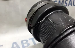 Патрубок радиатора верхний для Mercedes-Benz M class на фотографиях