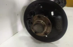 Задняя балка для Skoda Rapid 2016 года на фотографиях