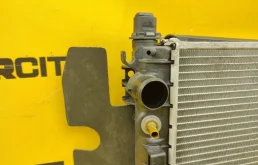 Радиатор охлаждения ДВС для Mercedes-Benz M class на фотографиях