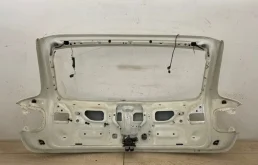 Дверь багажника для Audi Q7 2008 года на фотографиях