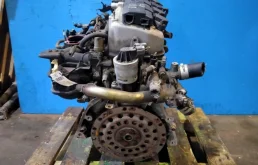 Двигатель без навесного для Honda Stream на фотографиях