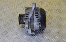 Генератор для Toyota RAV4 на фотографиях