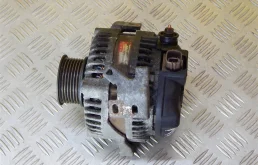 Генератор для Toyota RAV4 на фотографиях