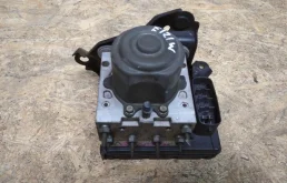 Блок ABS (44050-12122) для Toyota Corolla E120 Седан (JDM) 2000-2006