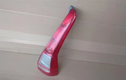 Фонарь правый для Honda CR-V на фотографиях