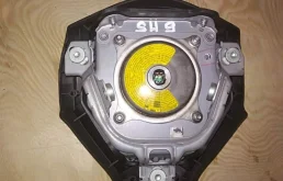 Подушка безопасности водителя для Subaru Forester на фотографиях