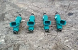 Форсунка топливная для Suzuki Grand Vitara на фотографиях