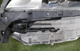 Фары для Toyota Alphard на фотографиях