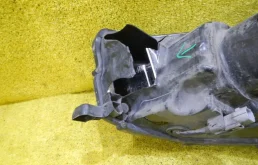 Фара правая для Toyota Highlander на фотографиях