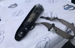 Ремень безопасности передний правый для Volvo XC90 на фотографиях