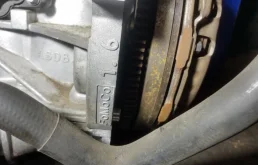 Двигатель без навесного для Ford Kuga 2015 года на фотографиях