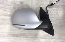 Зеркало боковое правое для Audi Q7 2008 года на фотографиях