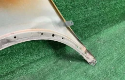 Крыло правое для Audi Q3 2011 года на фотографиях