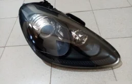 Фара правая для Porsche Cayenne на фотографиях