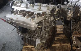 Двигатель для Volvo XC90 2010 года на фотографиях