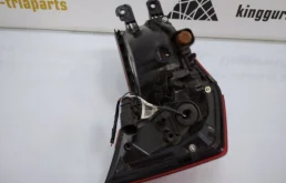 Фонарь внешний левый для Skoda Rapid 2020 года на фотографиях