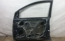 Дверь передняя правая для Nissan Note на фотографиях