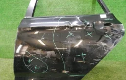 Дверь задняя (сдвижная) левая для Hyundai Solaris 2013 года на фотографиях