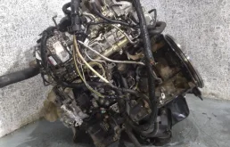 Двигатель без навесного для Mitsubishi Pajero 2014 года на фотографиях