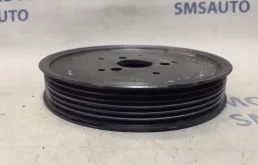 Шкив насоса ГУР для Audi A8 2007 года на фотографиях