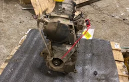 Двигатель без навесного для Renault Logan 2005 года на фотографиях