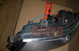 Фара левая для Honda Accord 2004 года на фотографиях