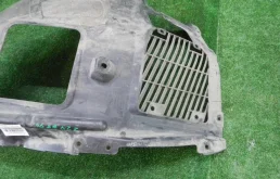 Подкрылок передний правый для BMW 7er на фотографиях