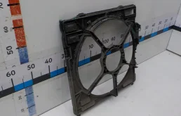 Вентилятор радиатора охлаждения ДВС для BMW X5 на фотографиях