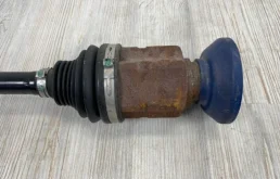 Привод передний правый для Volkswagen Tiguan 2007 года на фотографиях