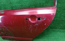 Дверь передняя левая для Honda Civic на фотографиях