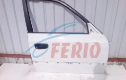 Двери для Hyundai Accent 2003 года на фотографиях