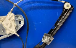 Двери для Mercedes-Benz CLC class 2010 года на фотографиях