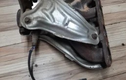 Выпускной коллектор для Toyota RAV4 на фотографиях