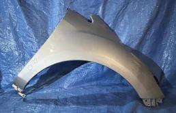 Крыло правое для Mazda CX 7 на фотографиях