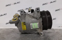 Компрессор кондиционера для Volvo C30 2008 года на фотографиях