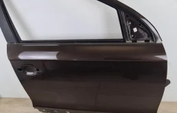 Двери для Audi Q7 2015 года на фотографиях