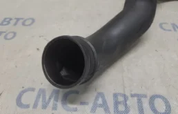 Патрубок интеркулера для Volvo XC90 2012 года на фотографиях