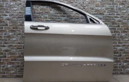 Двери для Jeep Grand Cherokee на фотографиях