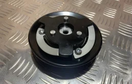 Компрессор кондиционера для Skoda Rapid 2012 года на фотографиях