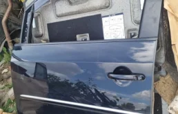 Дверь передняя левая для Volkswagen Touran 2011 года на фотографиях