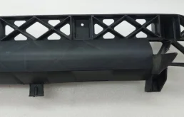 Кронштейн заднего бампера левый для Audi Q7 2013 года на фотографиях